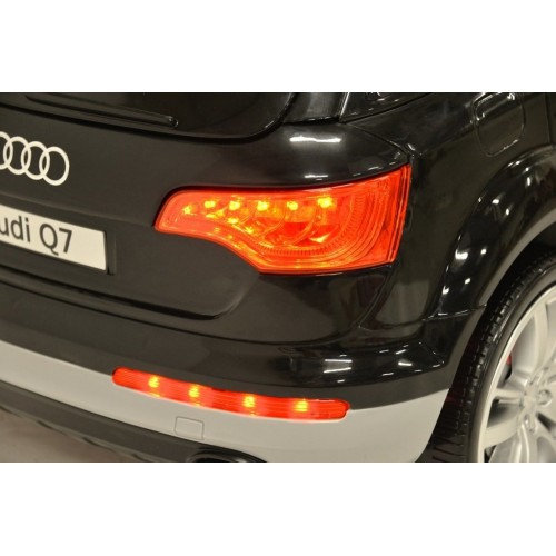 Машина на акумуляторній батареї AUDI Q7- BLACK фото 2